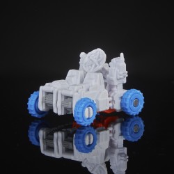 Transformers Generations Selects Titan 60cm Guardian Robot et Lunar-Tread 